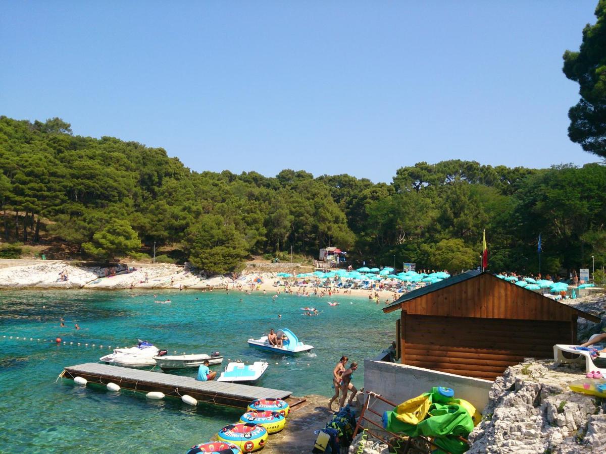 Apartments Vila Tisa Mali Lošinj Exterior foto