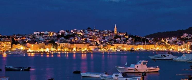 Apartments Vila Tisa Mali Lošinj Exterior foto