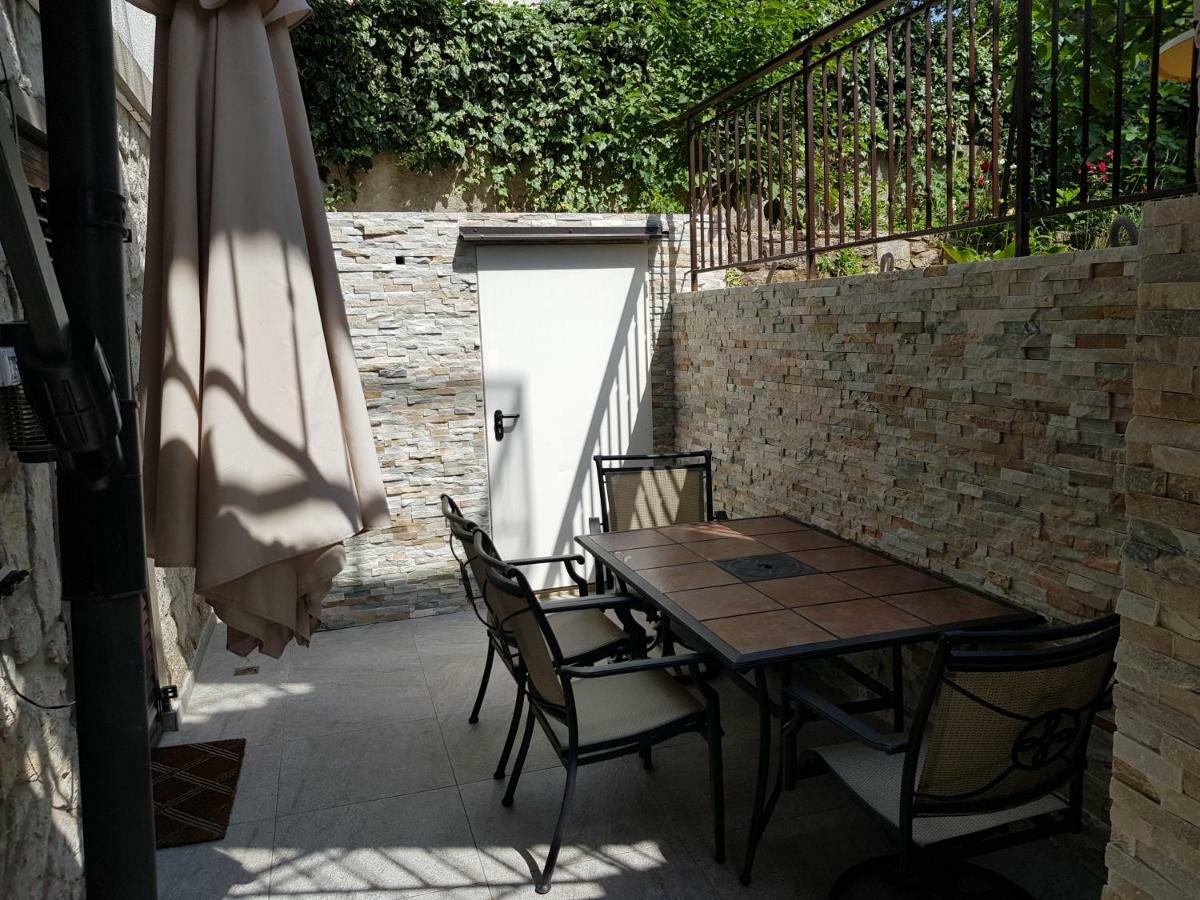 Apartments Vila Tisa Mali Lošinj Exterior foto